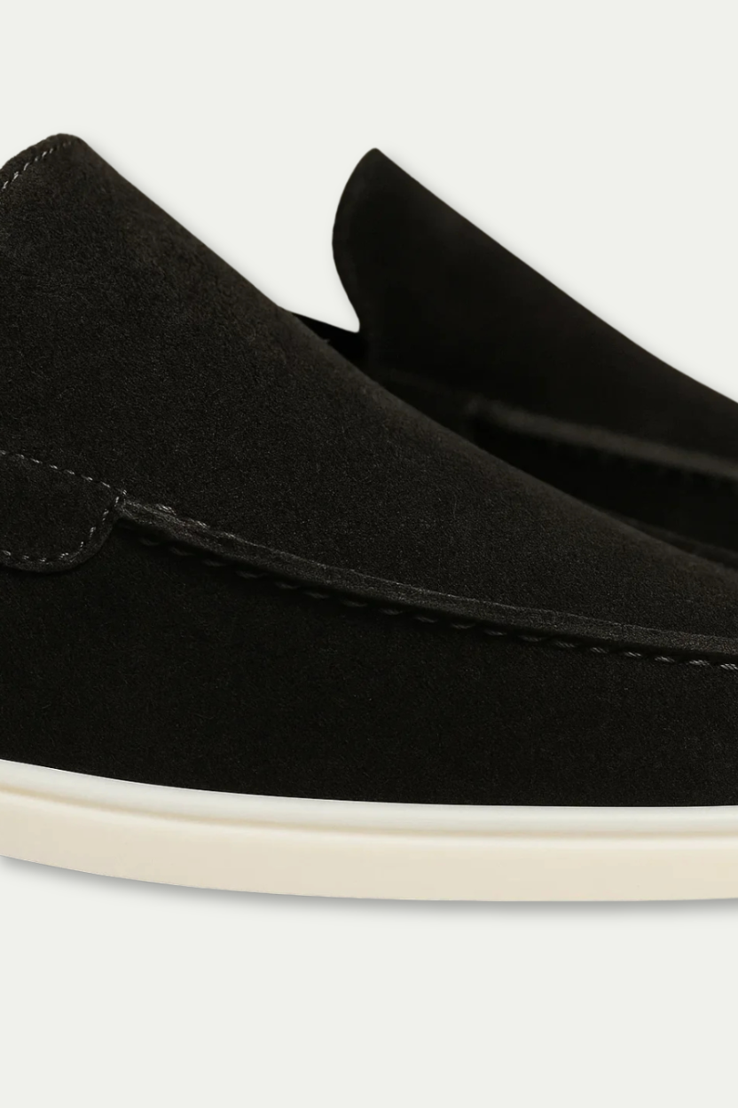 LOW LOAFERS