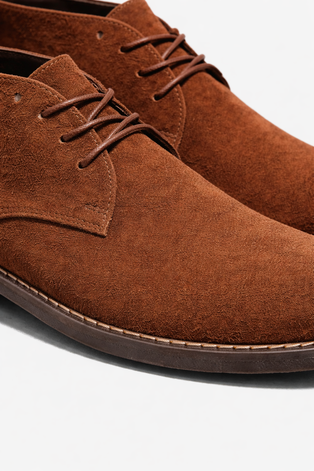CHUKKA BOOTS