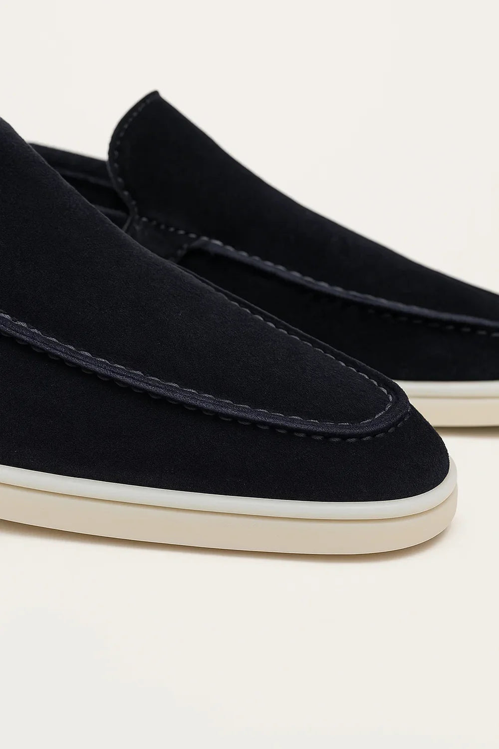 LOW LOAFERS