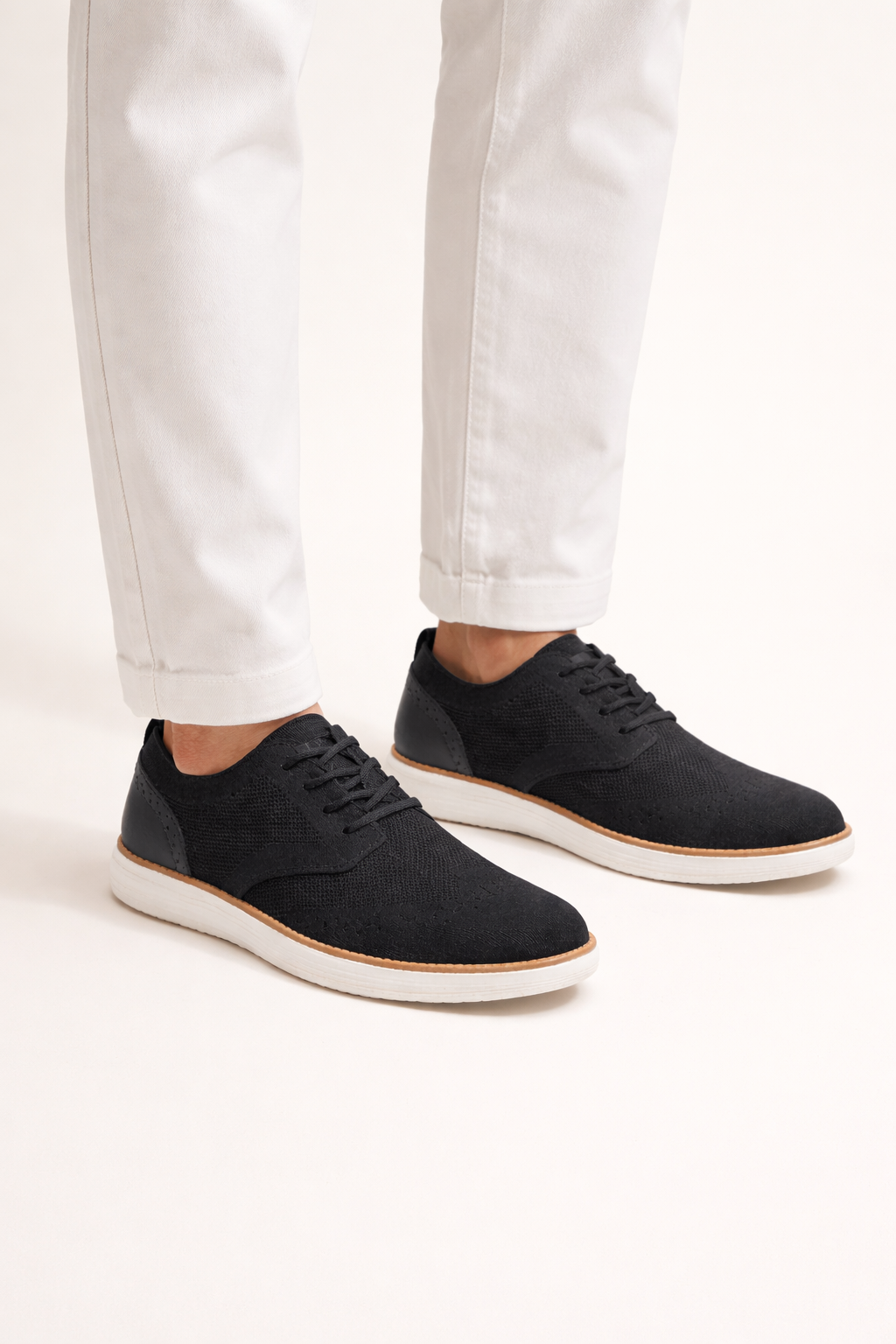 MESH SNEAKERS