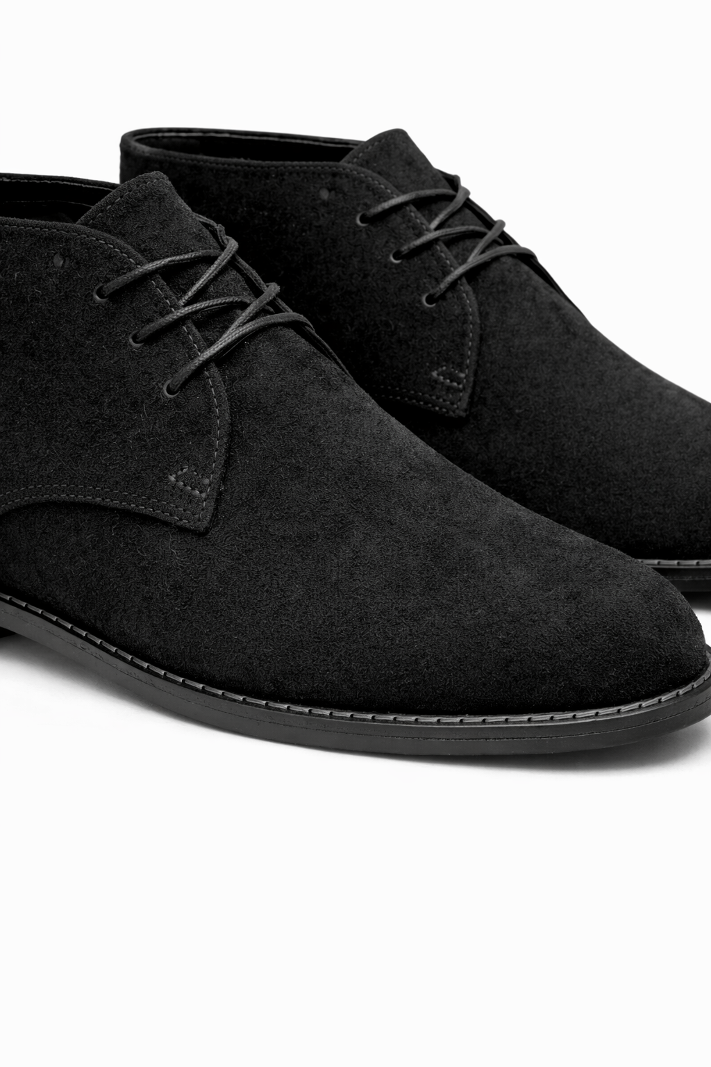 CHUKKA BOOTS