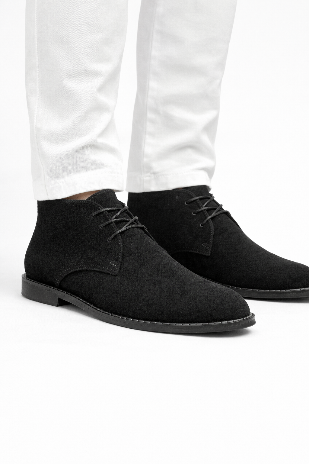 CHUKKA BOOTS